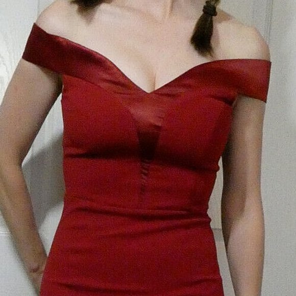 Milla Prom Dress Size 6 Red Gown Long Train Formal Sexy Pretty Woman Gorgeous - Picture 9 of 16